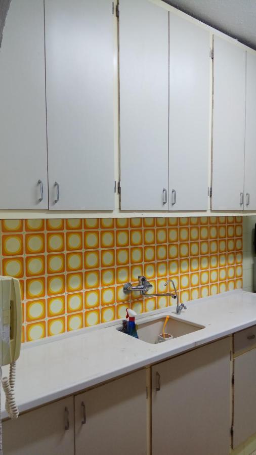 Room In Apartment Rischon LeZion Exterior foto